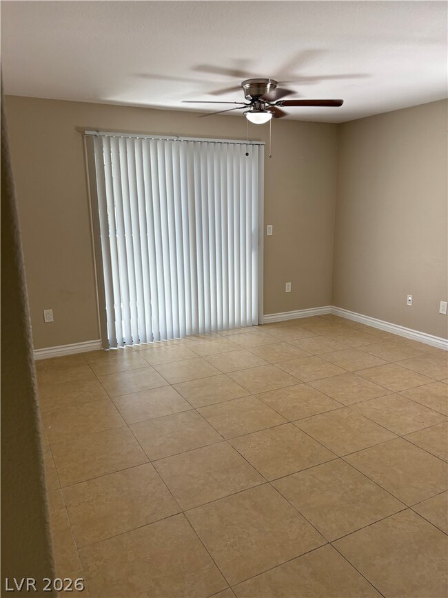 Building Photo - 555 E Silverado Ranch Blvd