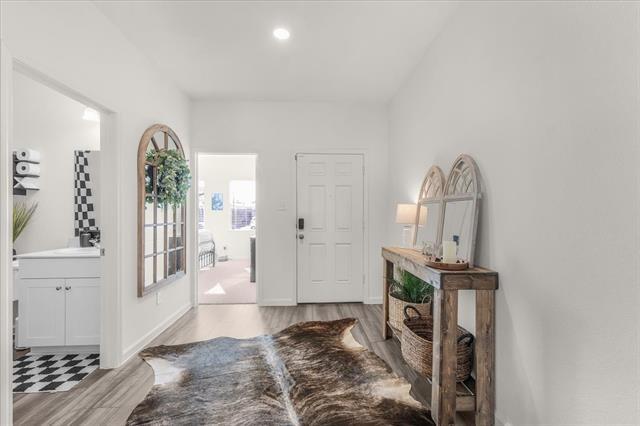 Building Photo - 4916 Knob Dr