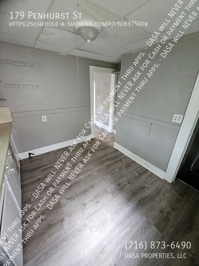 Building Photo - 179 Penhurst St