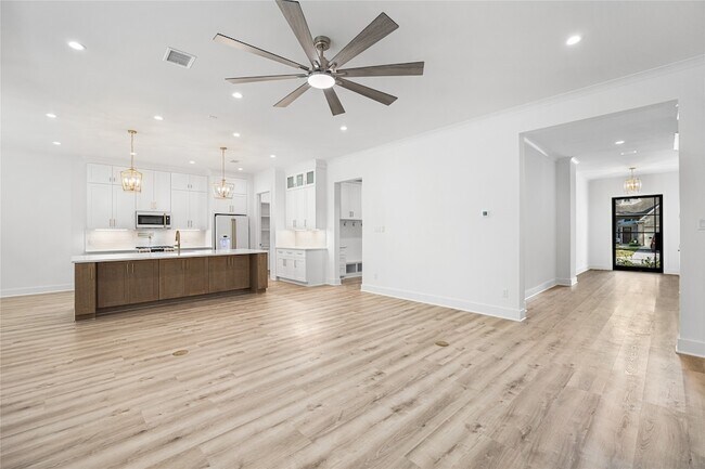 Building Photo - 18211 Polo Meadow Dr