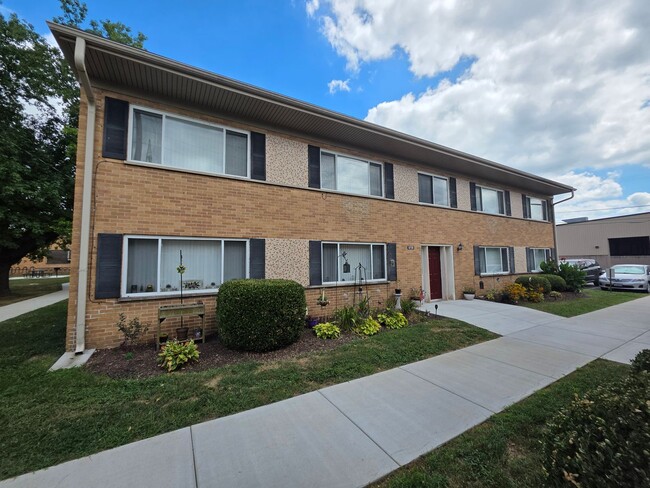 Building Photo - Mackenzie Place