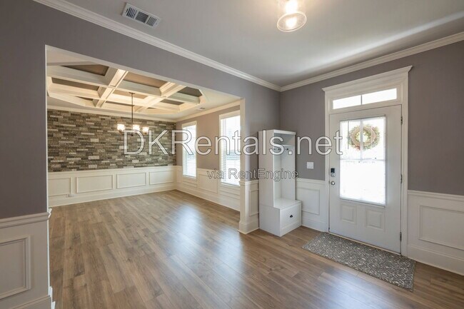 Building Photo - 7095 Evening Dew Dr