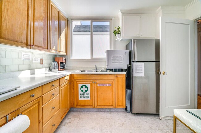 Building Photo - 2018 31st Ave