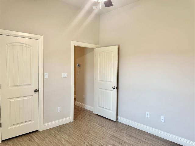Building Photo - 227 Jacinth Ln