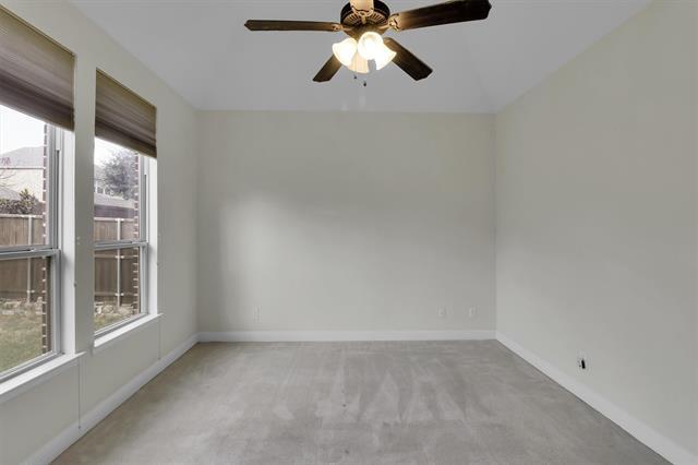 Building Photo - 13865 Pomegranate Dr