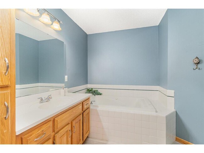 Building Photo - 8345 Grace Ct