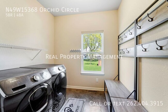 Building Photo - N49W15368 Orchid Cir