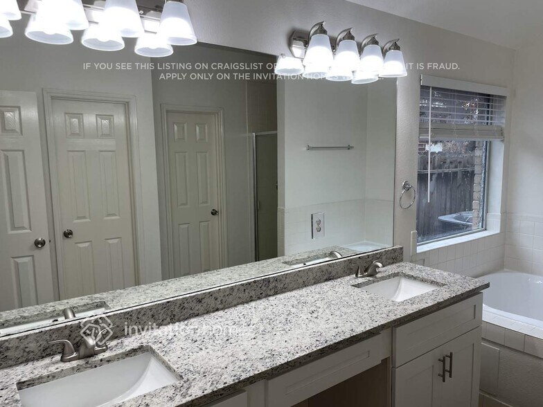 Building Photo - 19331 Cloud Peak Dr