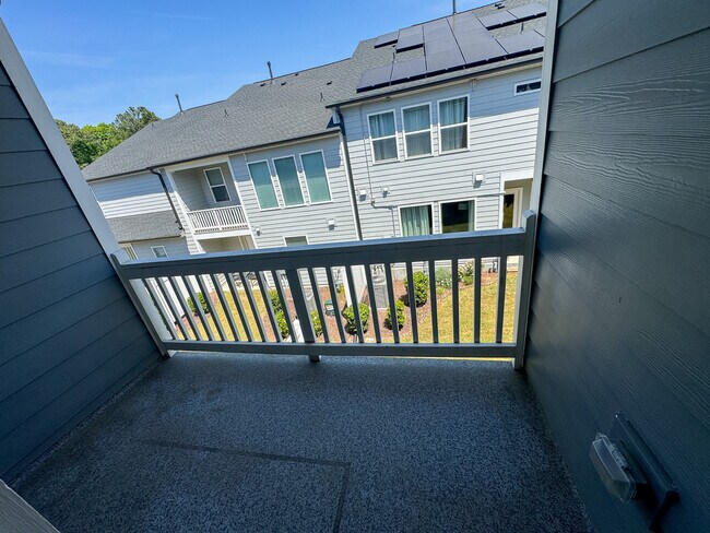 Building Photo - 2202 Rooster Spur Ct