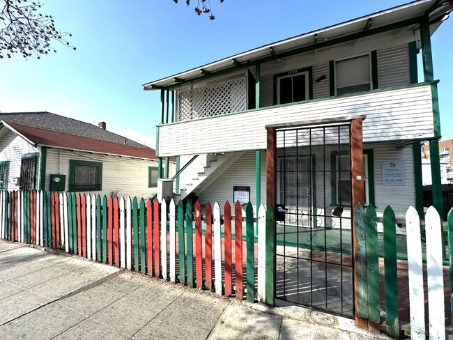 Building Photo - Little Italy - Charming 2 BR Cottage with ...