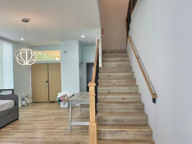 Building Photo - 87-1450 Farrington Highway, Unit Ocean side