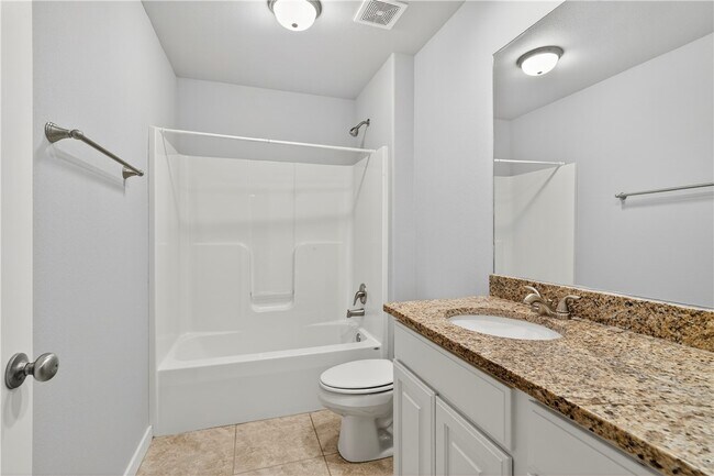 Building Photo - 2304 SW Juniper Ave