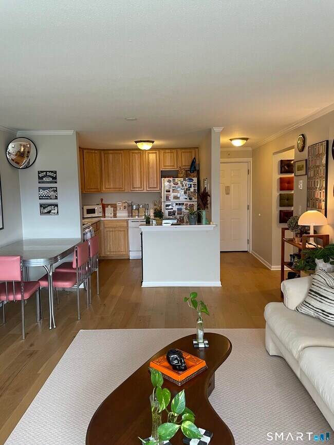 Building Photo - 15 Fordyce Ct