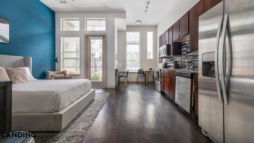 Building Photo - 1550 N Raleigh St