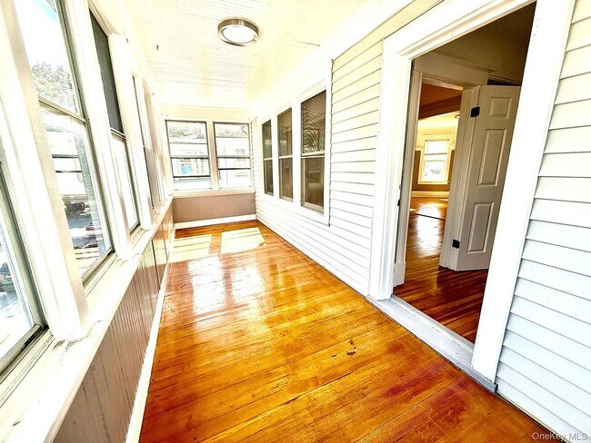 Building Photo - 30 Manitou Ave