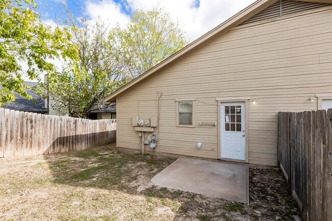 Building Photo - 14202 Sussman Ct