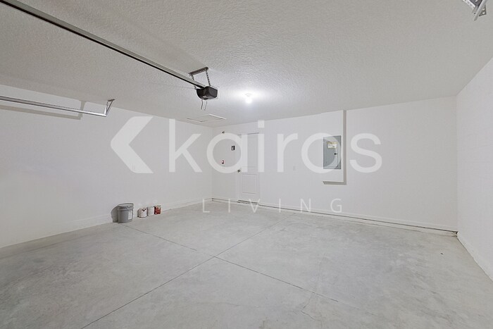 Building Photo - 7955 97th Ct