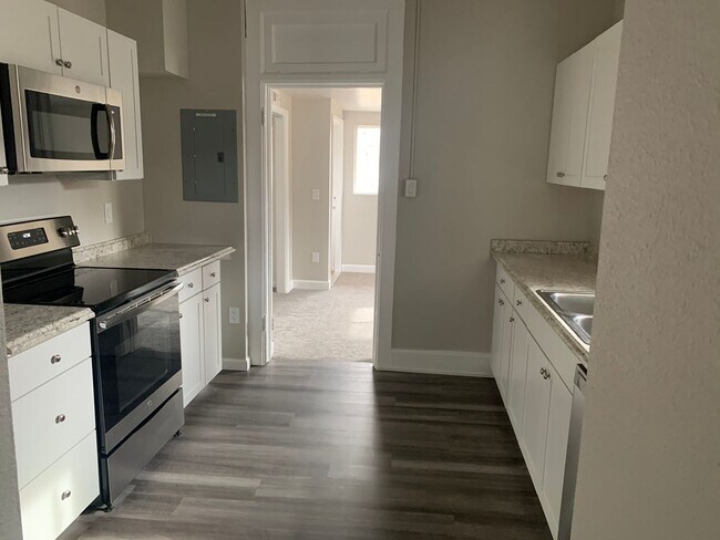 Building Photo - 2018-2020 S Columbine St