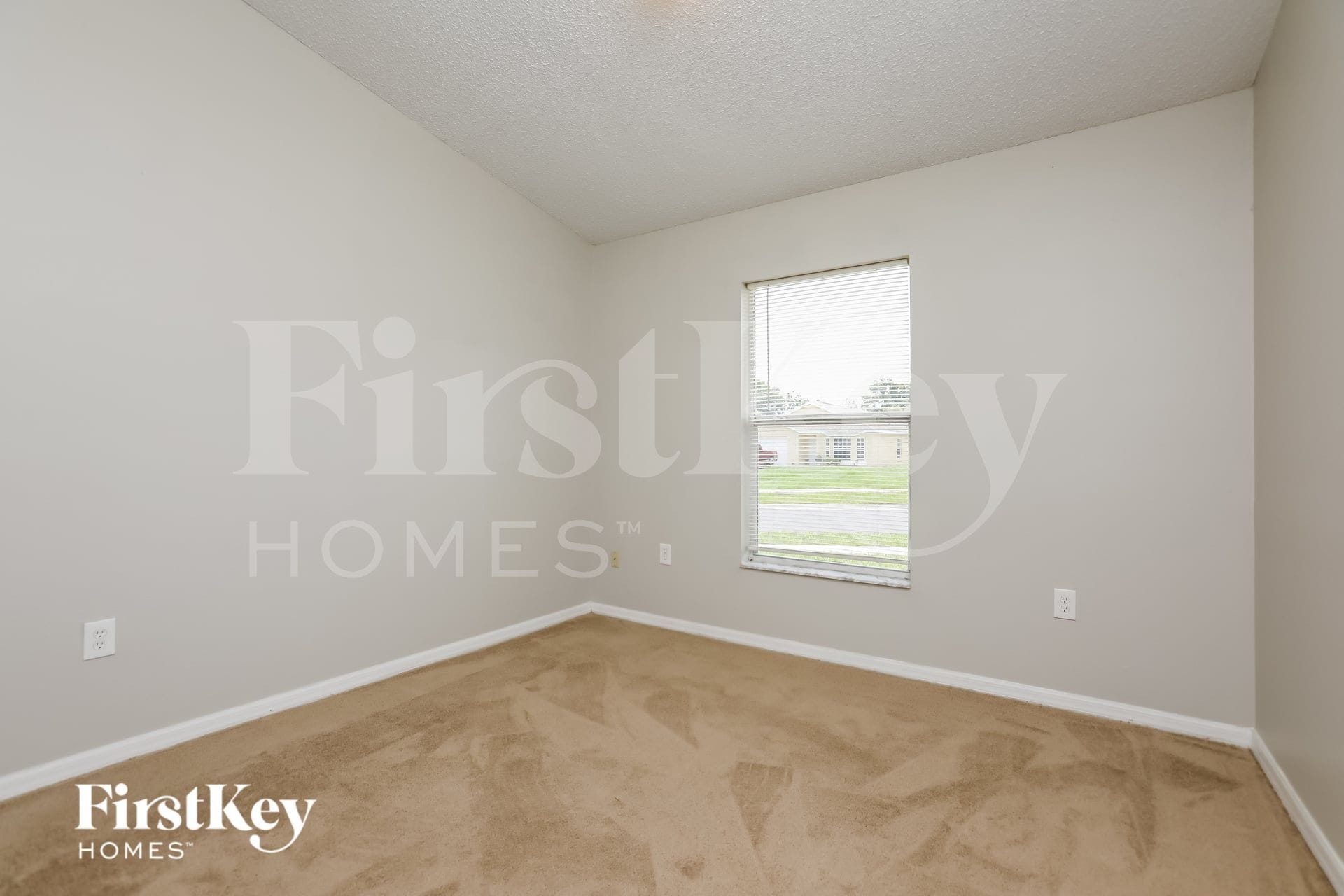 Building Photo - 6501 Viewpoint Ct