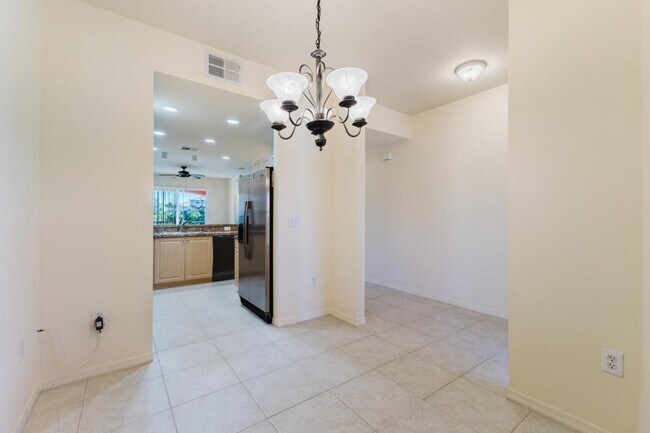 Building Photo - 15989 Mandolin Bay Dr