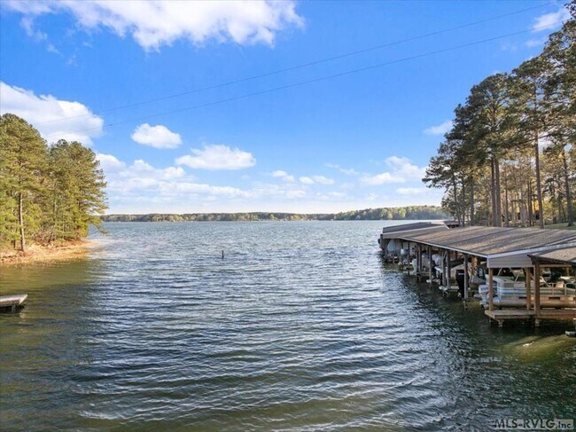 Building Photo - 164 Sandy Cove Dr