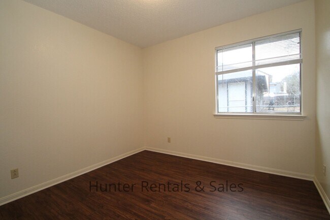 Building Photo - Inviting 3-Bedroom Home in North Killeen –...