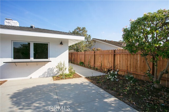 Building Photo - 1769 Bahama Pl