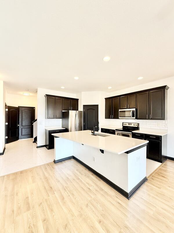 Building Photo - 4978 White Sanderling Ct
