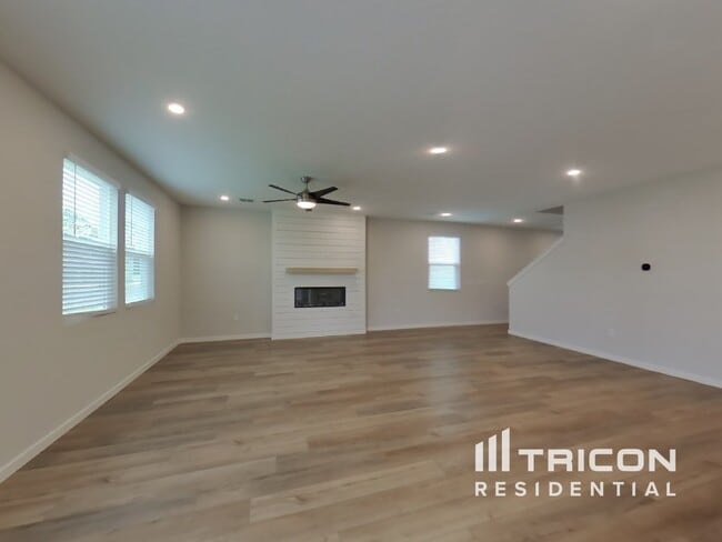 Building Photo - 68 Brazil Nut Cir