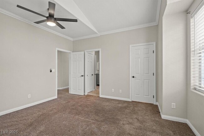 Building Photo - 8000 Silver King Dr