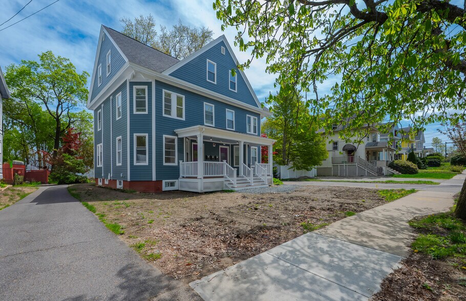 Building Photo - 361 Miller Ave