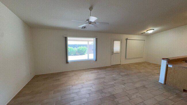 Building Photo - 11543 E Milagro Ave