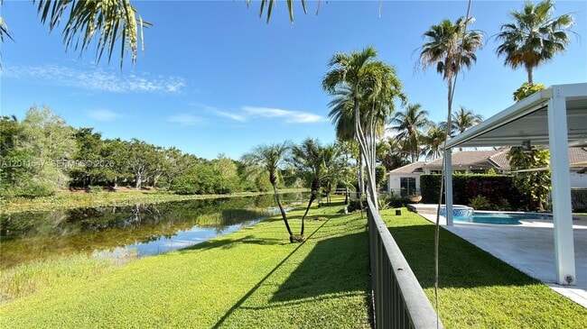 Building Photo - 3767 Oak Ridge Cir