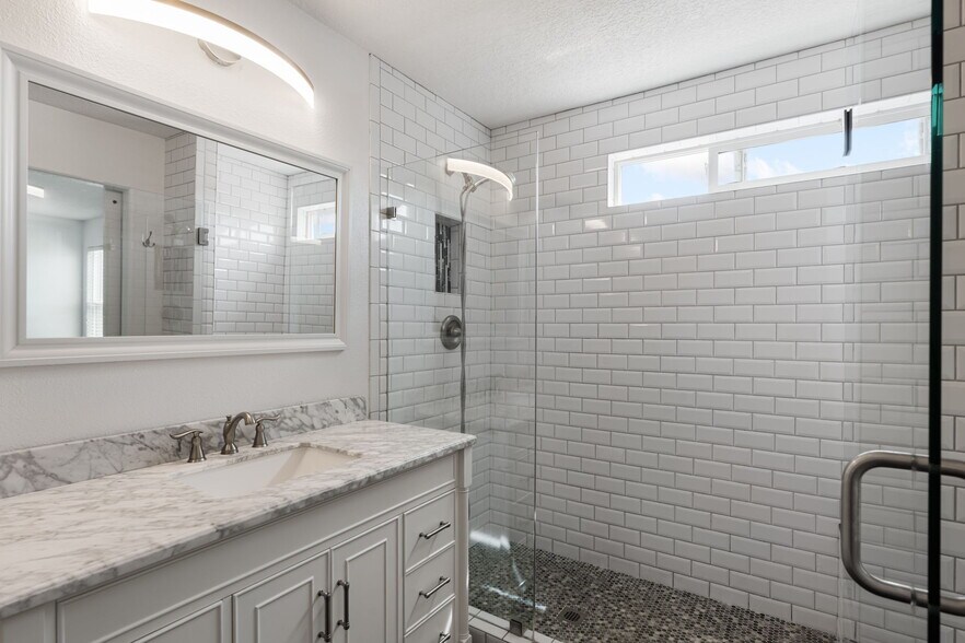 Master Bedroom Bath - 8201 Wolverine Dr NW