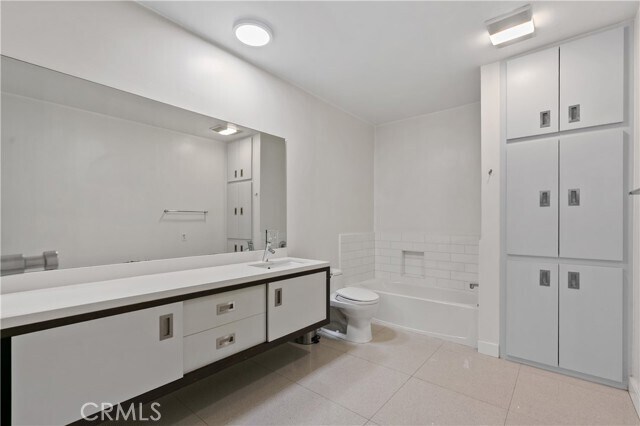 Building Photo - 131 N Gale Dr