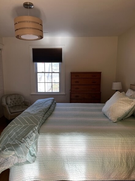 Bedroom, queen bed - 512 13th St NW