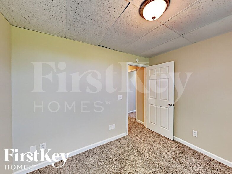 Building Photo - 376 Tuscany Trce