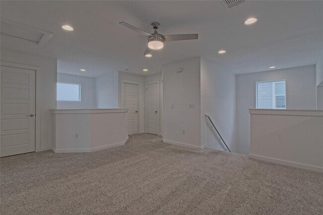 Building Photo - 13800 Clerk St