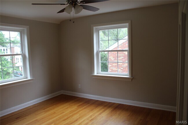 Building Photo - 1119 Sanford Ave