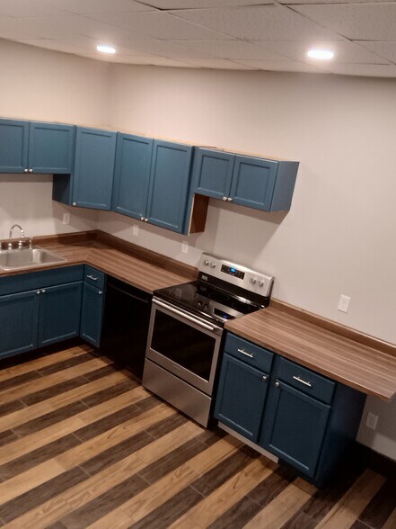 Kitchen - 1029 Highway 65