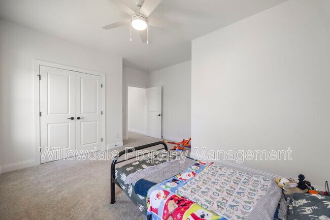 Building Photo - 2020 Moonraker Dr