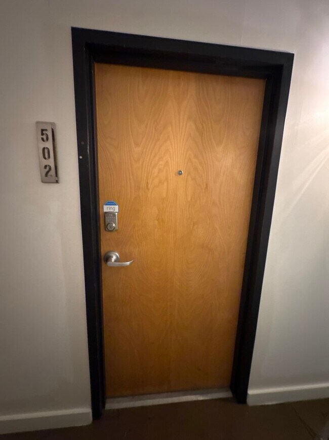 Building Photo - Iconic Kress Building 2BR Condo with Parking & Sound Panels