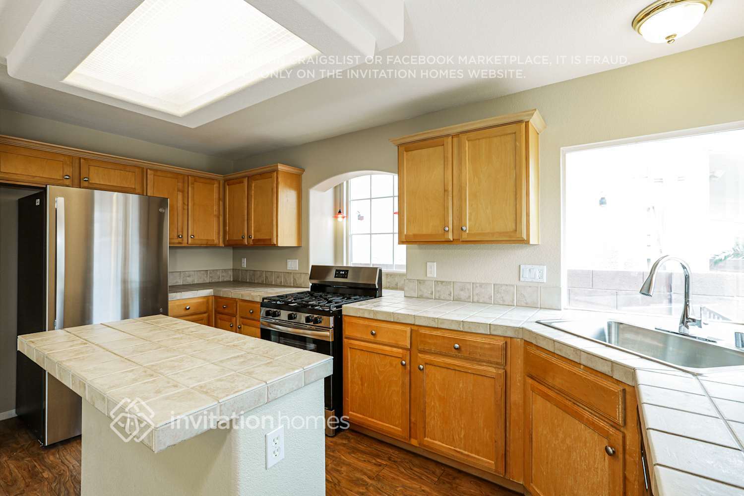 Building Photo - 7654 Glorietta Bay Ct