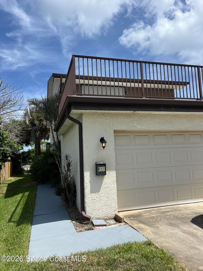 Building Photo - 190 Seawind Dr