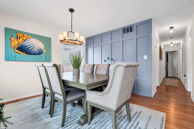 Building Photo - 658 Driftwood Pl