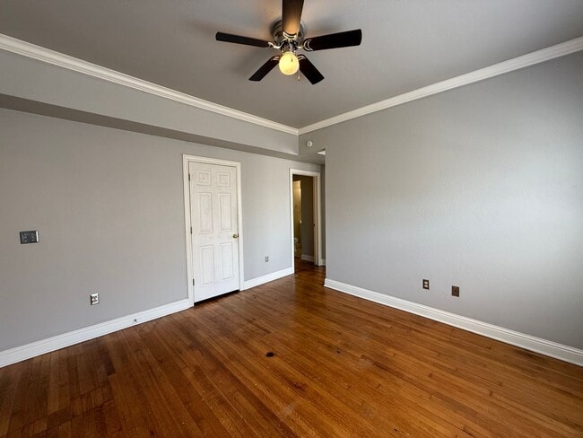 Building Photo - NW 22nd St - Quadplex