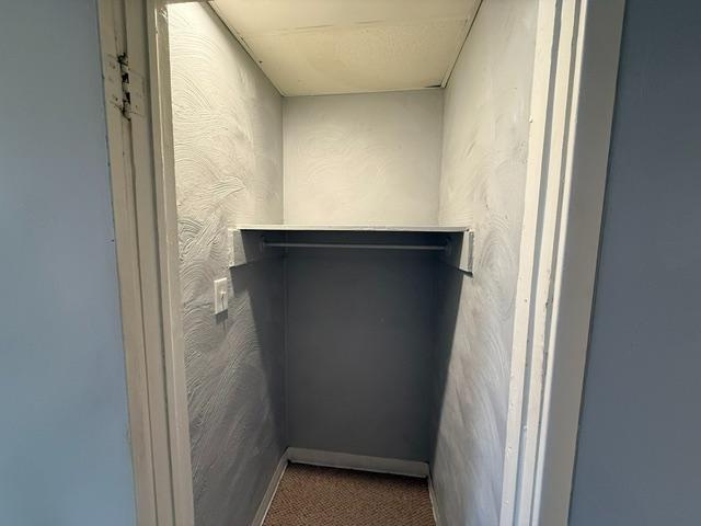 Building Photo - 925 Broadway Ave