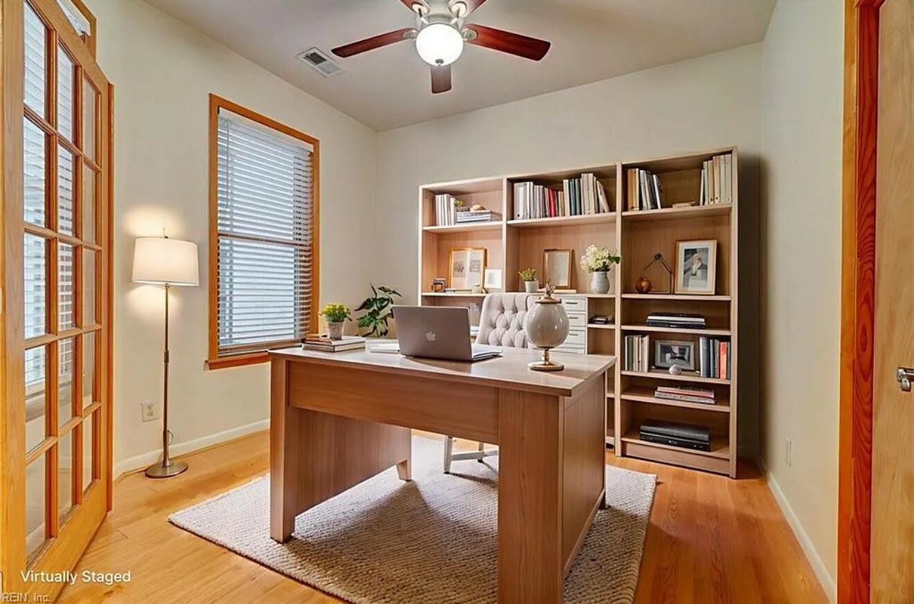 Office/bonus room (virtually staged) - 520 W Olney Rd