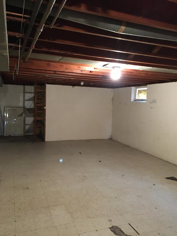 Building Photo - 5608 S 28th Ave