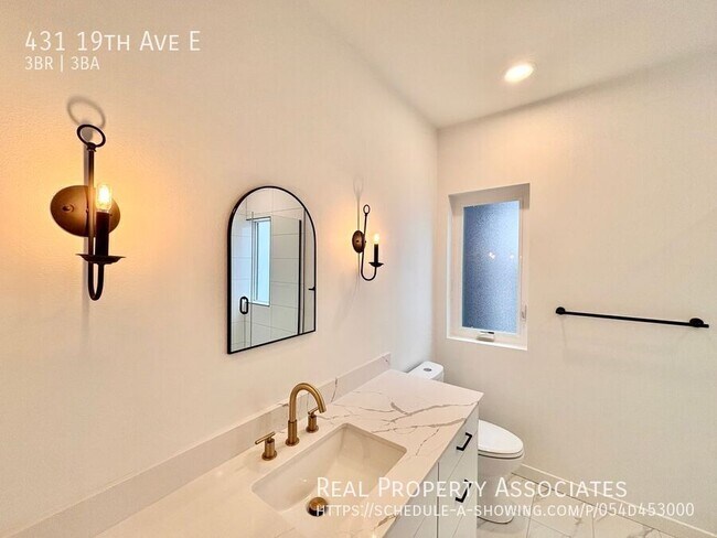 Building Photo - 431 19th Ave E